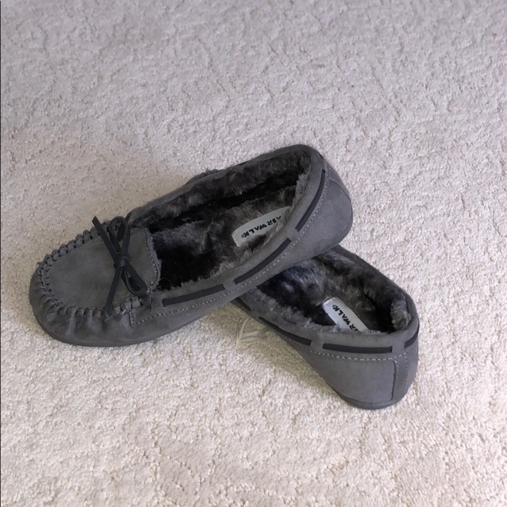 Airwalk slip ons!!! Size: 7